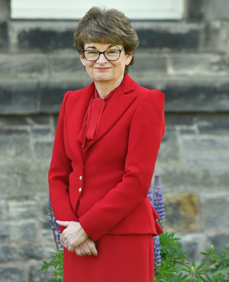 Professor Dame Sally Mapstone FRSE