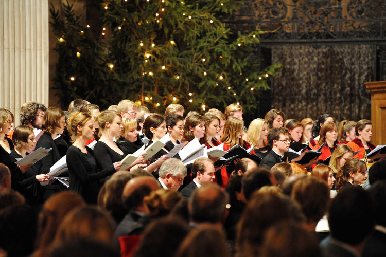 The special Service of Thanksgiving was organised by the University's London Alumni Club