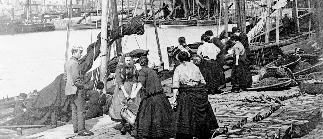 Old photograph of fishwives at Arbroath harbour