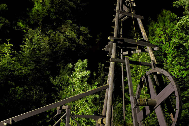19th century drilling rig