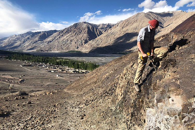 Graduate Craig Martin in the Himalaya