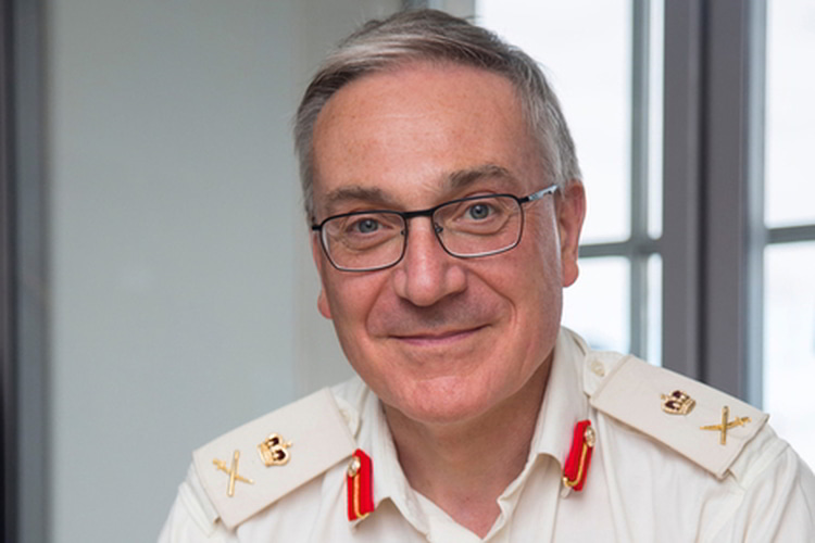 Lieutenant General (Retd) Richard Nugee CB CVO CBE visits University