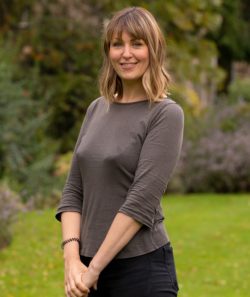 Dr Emma Bond
