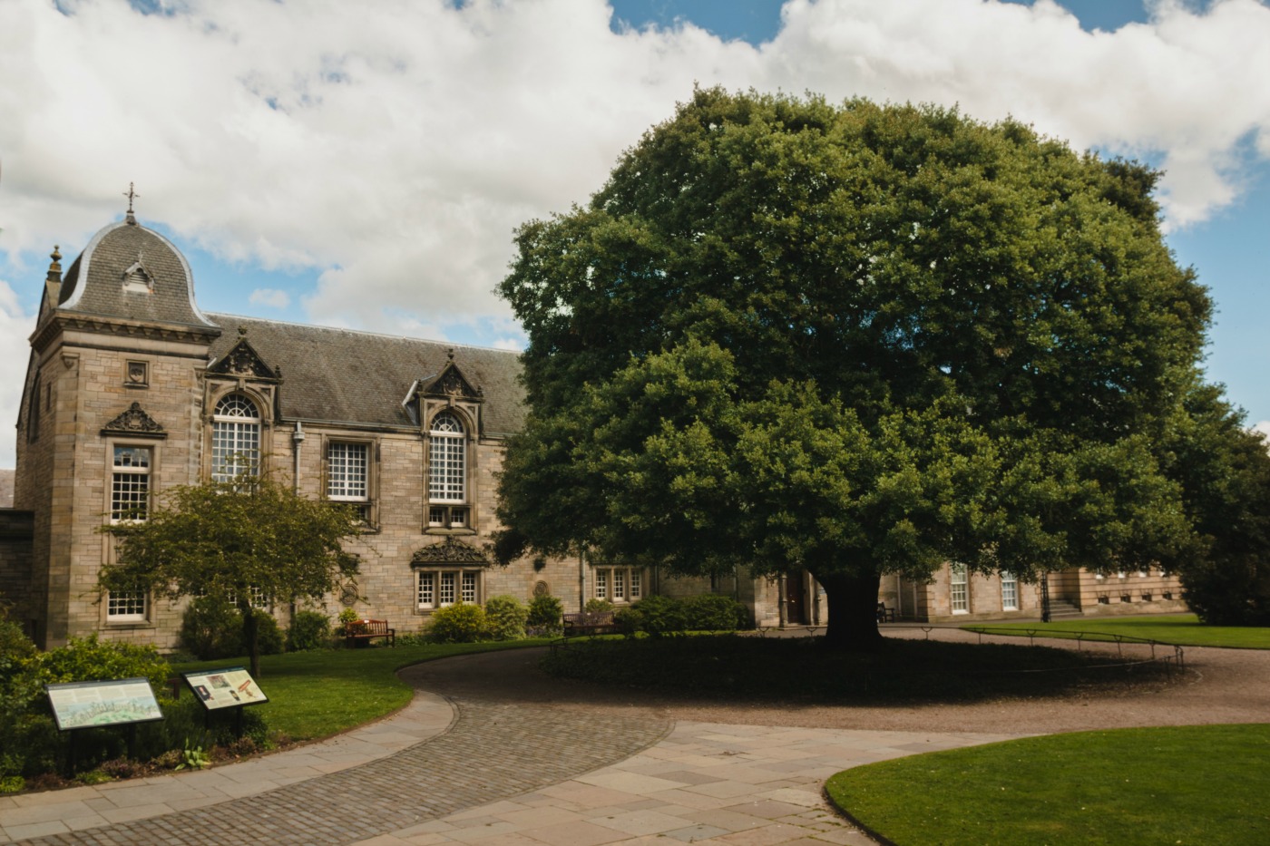 School of Divinity ranks first in Scotland, third in UK